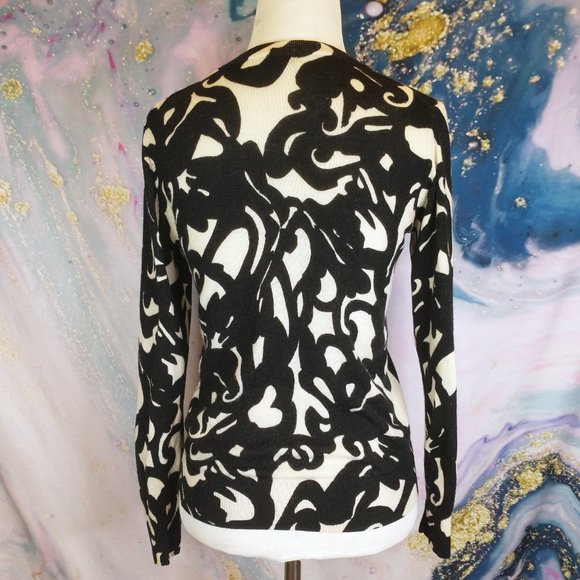 J. CREW off-white + black graphic swirly print Cashmere button Cardigan Sweater - Picture 7 of 11
